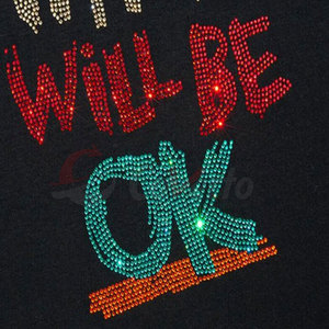 Vêtements de tous les jours confortables avec design graphique, t-shirt pour homme avec strass, look moderne, t-shirt pour homme avec strass - Product Image 3