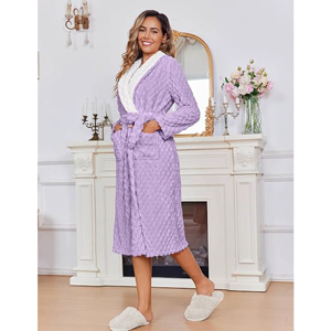 Albornoz de Felpa Suave para Mujer con Logotipo Personalizado, Cuello de Sherpa, Largo, Cálido para Invierno, Ropa de Dormir para Spa, Venta al por Mayor - Product Image 3