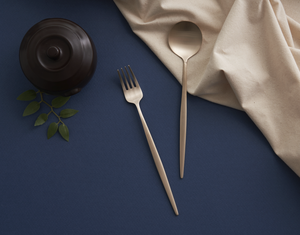 Forchetta in Bronzo Coreana Artigianale Premium NOBBAN, Stuzzicadenti Tradizionale in Ottone per Dessert e Frutta, Regalo di Lusso e Bomboniera - Product Image 3