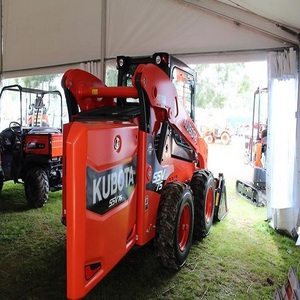 Chargeuse compacte abordable pour travaux de construction et agricoles, avec un design pratique, une hydraulique puissante et une utilisation facile - Product Image 1