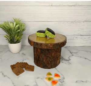 Support à gâteau rond en bois fait main moderne, support à dessert, passe au lave-vaisselle, pour anniversaires, mariages et événements - Product Image 1