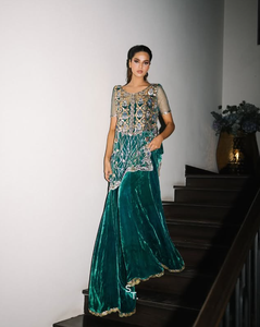 Emerald Green Embroidered Silk <b>Satin</b> Salwar Kameez Women Traditional Wedding Wear India Pakistan Crop Regular Fit SADIA AUN HUTE - Product Image 2