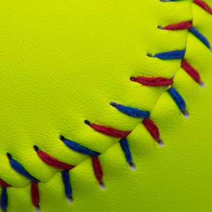 Ballon de softball jaune, couleur unie, design durable pour l'entraînement, style standard - Product Image 6