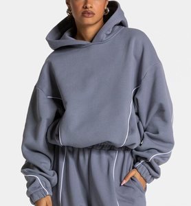 Sudadera con Capucha Extra Grande para Mujer, Color Gris Hielo, con Líneas en Contraste, de Algodón Premium, Estilo Urbano Informal, Personalizada OEM - Product Image 1