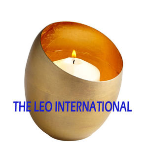 Porte-bougie rond en métal plaqué or, style fantaisie, utilisé pour la décoration d'éclairage lors de fêtes à domicile, mariages et événements. - Product Image 6