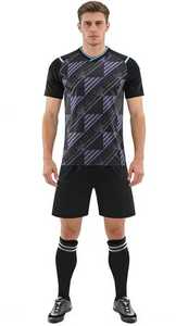 Vente directe d'usine, ensemble d'uniformes de football pour hommes, impression par transfert thermique, respirant, jersey et shorts 100% polyester, service OEM pour adultes - Product Image 1
