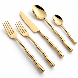 Collection de couverts de luxe en acier inoxydable doré, cinq pièces |   Ensemble de couverts de luxe (cuillère, fourchette, couteau) – Idéal pour offrir - Product Image 1