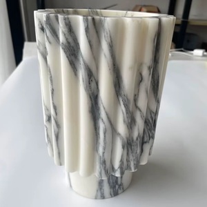 Vase en résine fait main écologique pour la décoration intérieure, avec couleurs marbrées et personnalisation, promotion de fête DIY - Product Image 4