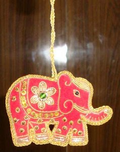 Hermoso Adorno Navideño Colgante con Forma de Pájaro y Corazón, Proveedor Indio, Múltiples Colores para Decoración de Fiestas y Festivales - Product Image 6