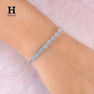 Elegant Cluster Link <b>Bracelet</b>, Sparkling Square-Shaped Pave CZ Chain for Women, Premium Party Wear Jewelry - Product Image 3