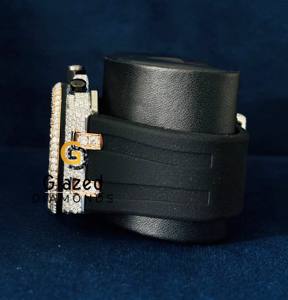 Montre Hip Hop de Luxe avec Cadran en Verre Analogique et Bracelet en Caoutchouc Noir, Sertie de Diamants de Laboratoire Taille Ronde Brillante - Product Image 5