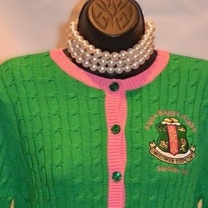 Cardigan en tricot vert pour femme, manches longues, col rond, boutonné, couleur unie, style preppy, épais, en acrylique, double boutonnage, vintage - Product Image 2