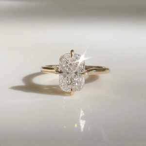 Anillo de Compromiso de Moissanita con Corte Cojín Alargado Solitaire, Engaste de Puntas de Brújula, Plata 925, Anillo de Diamante Simulado, Regalos de Aniversario - Product Image 2