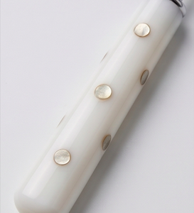 Cubertería Ecológica de Acero Inoxidable Blanco con Mango Corto y Detalles Plateados para Hogares Modernos, Cenas Diarias, Fiestas y Bodas - Product Image 2
