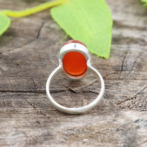 Bague ovale en cornaline, bague artisanale en pierre précieuse, style bohème, pierre orange, unisexe, bagues en argent en gros - Product Image 5