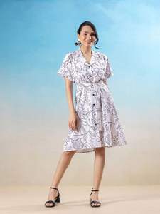 ชุดเดรสชีฟองยาวระดับเข่าสำหรับผู้หญิง ดีไซน์หรูหรา แขนสั้น ติดกระดุม พิมพ์ลาย มีเข็มขัด ผ่าข้าง เอวธรรมชาติ ซักได้ ทรงปกติ - Product Image 5