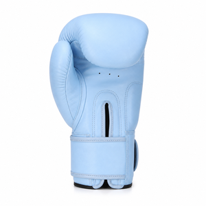 Gants de boxe bleu clair avec rembourrage confortable pour les entraînements rapides sur sac de frappe, les sparring, la pratique du fitness et les exercices en salle de sport. - Product Image 2