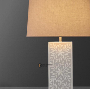 Lampe de table de luxe en os incrusté avec abat-jour beige |   Lampe à incrustations florales faite à la main |   Table de chevet et salon modernes et élégants - Product Image 6