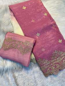 Sari en soie douce et crépue de style moderne, le plus magnifique, avec broderie de sequins et blouse assortie, idéal pour les festivals et les soirées. - Product Image 2