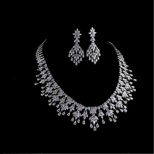 Luxury Labgrown Diamond Gold <b>Statement</b> <b>Necklace</b> Set with Flower Design Prong Setting Link Chain for Women's Wedding Occasion - Product Image 4