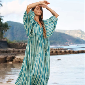 Robe maxi bohème pour femmes, en coton à imprimé floral, manches courtes, col en V, robe décontractée ample, robe de plage d'été - Product Image 1