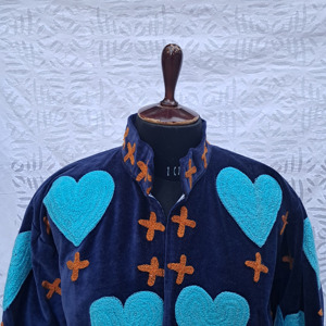 Vestes en velours brodées à la main avec un design Suzani, manches longues, style Nehru, ouverture sur le devant, vêtements décontractés bohèmes pour femmes - Product Image 3