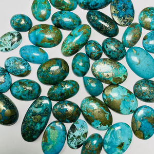 เทอร์ควอยซ์ธรรมชาติจากแอริโซนา คุณภาพระดับ AAA พร้อมประกายเงางาม สีสวยงาม งานขัดและขัดเงาอย่างดี เหมาะสำหรับทำเครื่องประดับ - Product Image 1