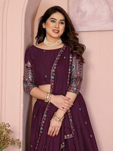 Lehenga Choli élégant en Georgette brodé avec dupatta ajouré - Product Image 3