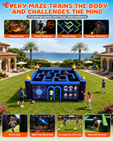 Labyrinthe gonflable commercial bleu 9x9m avec 4 jeux interactifs, parcours d'activités personnalisé pour la location dans les parcs, les carnavals et les festivals