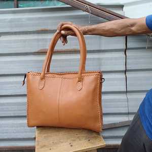 Bolso Tote de Cuero Genuino con Dos Asas, Estampado Floral y Animal, Estilo Vintage, Color Bronceado, Bolso de Hombro para Mujer - Product Image 3