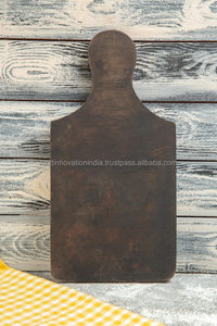 Planche à découper en bois massif à grande surface alliant fonctionnalité et style rustique intemporel - Product Image 4