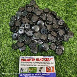 Top Quality Buffalo <b>Black</b> Horn Button Fashion High-Quality <b>Black</b> Buffalo Horn Buttons With Customized Size And Shape - Product Image 5