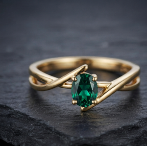 Anillo de Compromiso Clásico de Oro Amarillo de 14K con Corte Esmeralda, Chapado en Rodio, con Banda Cruzada y Solitario, Regalo para Mujer - Product Image 1