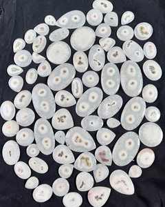 Tendances actuelles : Pierres précieuses blanches en quartz solaire naturel, tailles et formes variées, dernier design pour la fabrication de bijoux (cabochons) - Product Image 5
