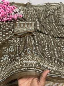 Sari de georgette con hermosos estampados de diseño, con trabajo Khatli y trabajo de espejo original, con blusa de georgette. - Product Image 2