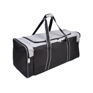 Sac de voyage en plastique recyclé éco-responsable certifié GRS, sac de sport moderne pour une vie écoresponsable - Product Image 2