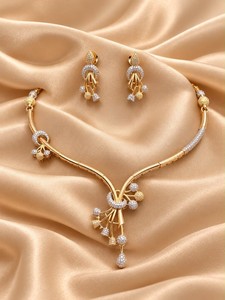 Ensemble collier et boucles d'oreilles en or 18 carats plaqué or, motif fleur, avec moissanite, pour femme, pour anniversaire, mariage, fiançailles, fête, occasion spéciale - Product Image 2