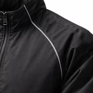 ชุดวอร์มคุณภาพพรีเมียม ออกแบบเองได้ ชุดกันลมน้ำหนักเบา ระบายอากาศ กันลม ชุดวอร์ม MOQ ต่ำ - Product Image 4