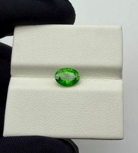 Pierre précieuse naturelle de tsavorite grenat, taille ovale, vert éclatant, pierre de collection pour bijoux - Product Image 2