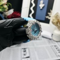 Montre analogique-numérique sertie de diamants, bracelet en caoutchouc bleu, lunette en moissanite, boîtier argenté, montre hip-hop pour femme