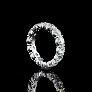 Bague de mariage pour femme en or blanc 14 carats avec diamant rond brillant de laboratoire certifié IGI 6 carats, sertie de griffes partagées, éternité complète - Product Image 4