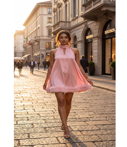 Robe Courte Premium Rose Pâle à Col Halter pour Femme en Satin, Idéale pour l'Été, Tissu Léger, Vente en Gros - Product Image 1