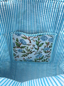 Bolso Tote Acolchado Reversible de Algodón Ecológico Hecho a Mano con Estampado de Bloques, Cierre Abierto, Tamaño Grande, Diseño Floral Kantha para Verano y Otoño - Product Image 3