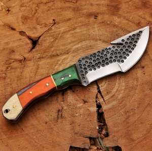Couteau de chasse industriel artisanal en acier à haute teneur en carbone Nordic Forge, lame fixe robuste pour l'extérieur, manche en bois Pakka - Product Image 2
