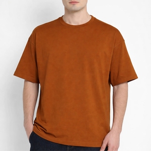 เสื้อยืดโอเวอร์ไซส์ผู้ชาย แขนสั้น ผ้าฝ้าย ทรงลำลอง คอวี สีสันตามสั่ง คุณภาพสูง แต่งขอบตัดกัน โลโก้ตามสั่ง - Product Image 1