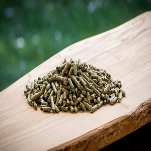 Pienso Natural de Alfalfa en Pellets para Caballos y Ganado Diseñado para una Alimentación Conveniente con un Perfil Nutricional Enfocado en la Fibra - Product Image 2