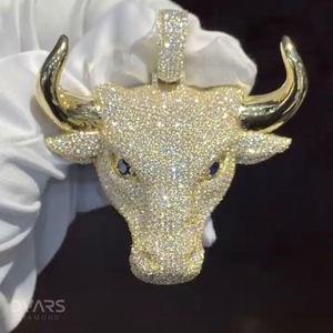 Pendentif Hip Hop de Luxe Personnalisé en Argent 925 Plaqué Or avec Design Tête de Taureau 3D, Moissanite VVS Personnalisée et Sertissage Glacé, pour Fête - Product Image 6