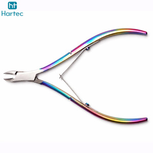 Elegante Cortacutículas Multicolor con Recubrimiento Arcoíris, Producto de la Mejor Calidad, Cortaúñas Profesional de Acero Inoxidable Afilado - Product Image 4