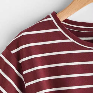 Camiseta corta ajustada para mujer, de algodón elástico, informal, para verano, estilo urbano, con talla y logotipo personalizados, fabricante OEM - Product Image 4