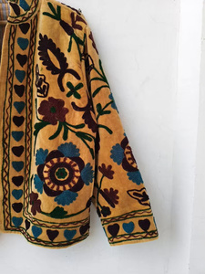 Veste bomber en velours de coton 100% faite à la main, réversible, vintage, bohème, courte, hiver, motif floral brodé, cadeau pour elle - Product Image 3